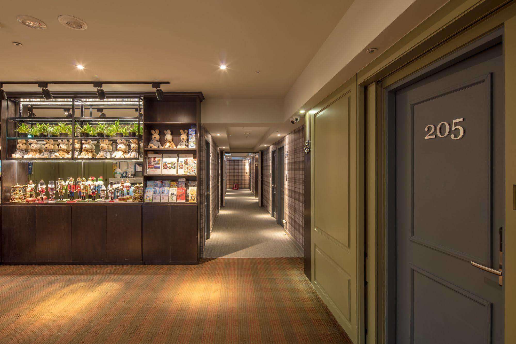 Urtrip Hotel Taipeh Exterior foto
